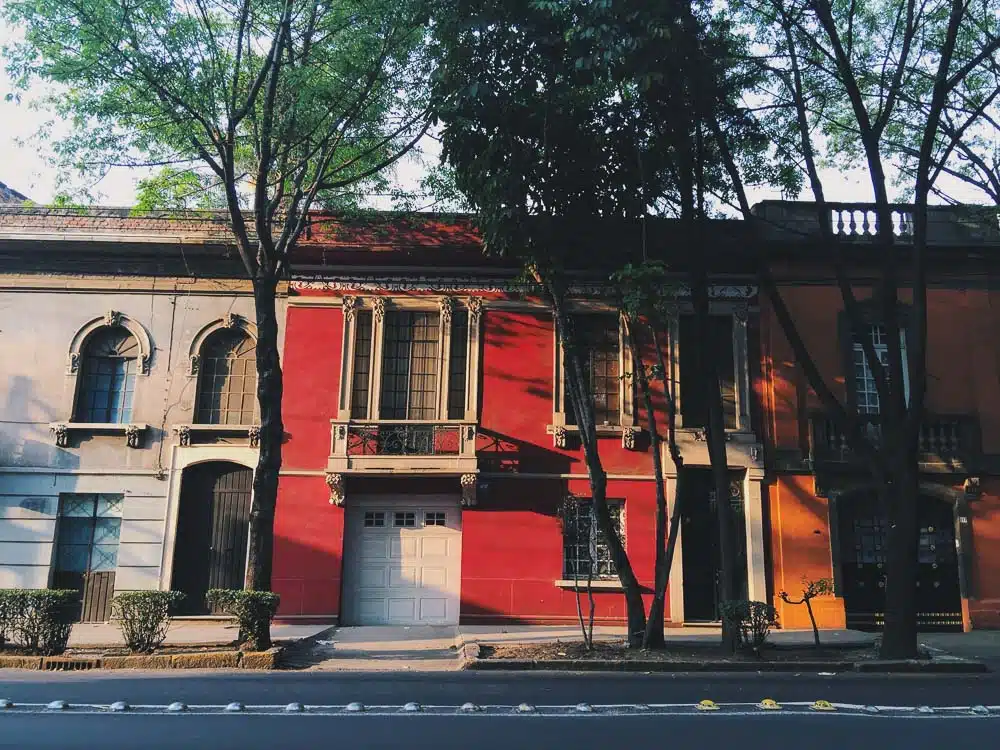 Self-guided walking tour of the Polanco neighbourhood in Mexico City