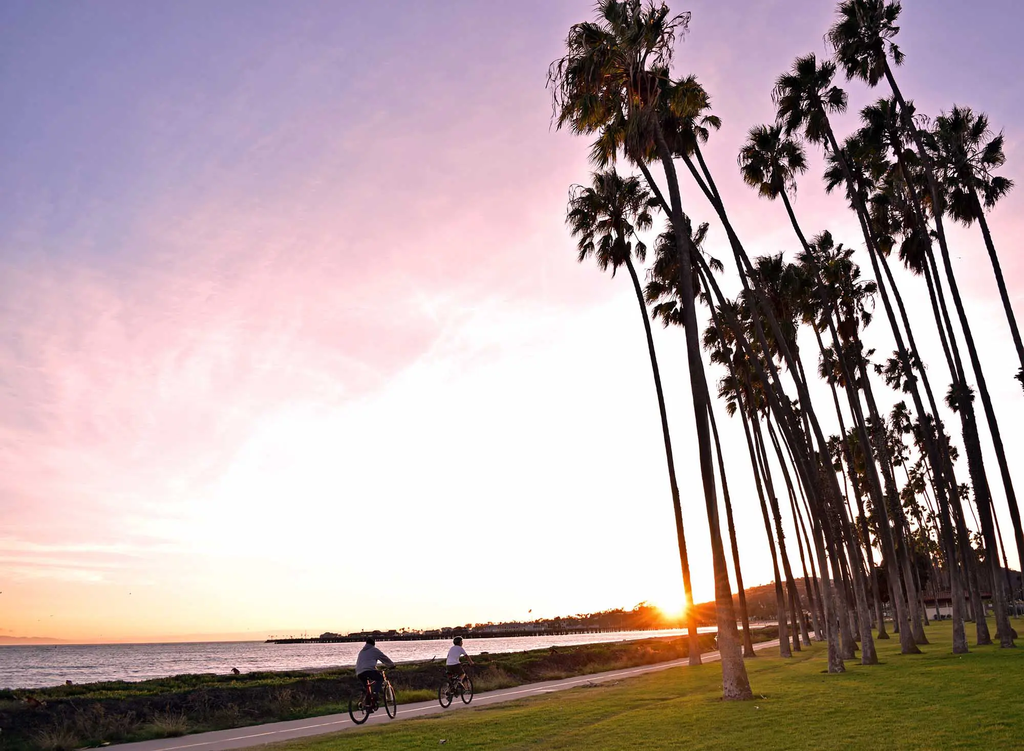 Santa Barbara Itinerary: Ride bikes along boulevard