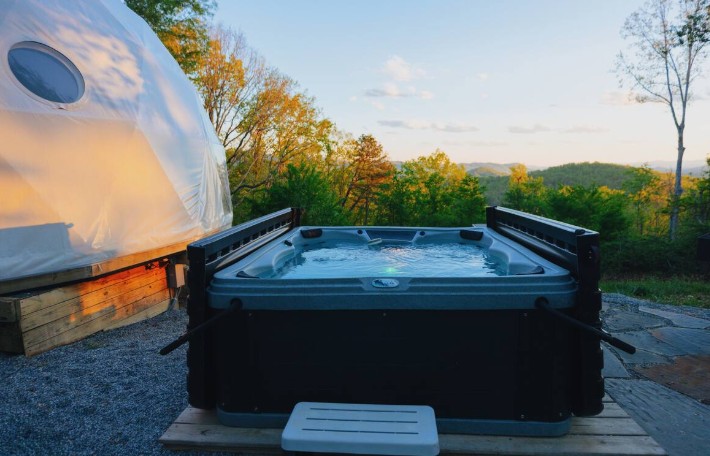 Hot tub at Asheville Luxury Glamping Dome.