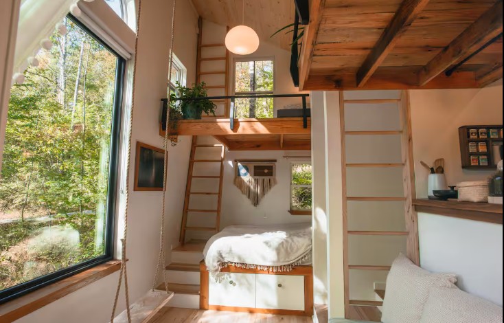 Beds in The Nook accommodation in Asheville.