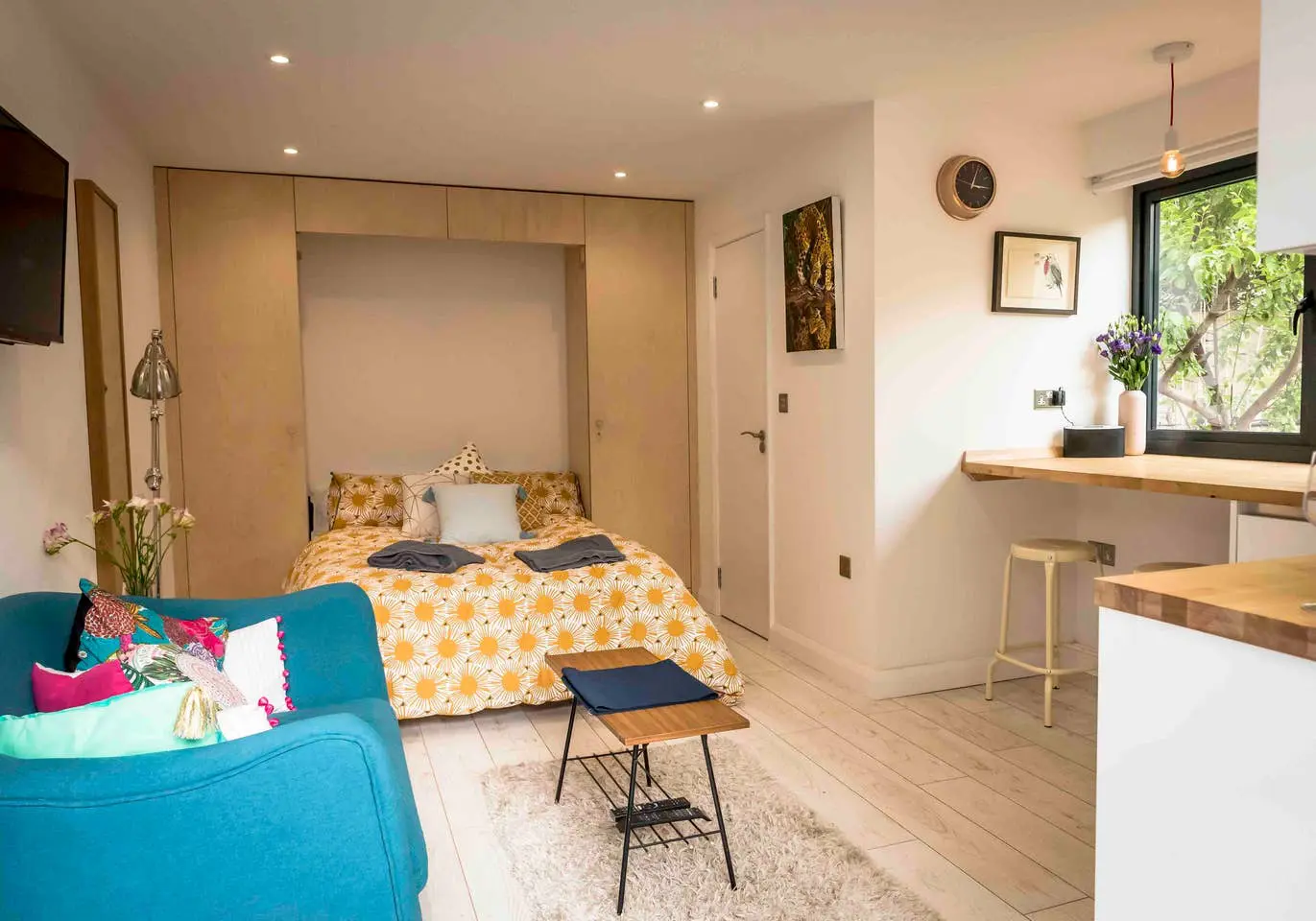 Airbnb Bristol - The Den