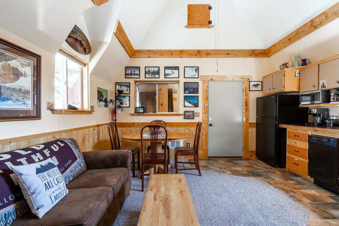 Airbnb Yellowstone: 15 BEST Airbnbs In Yellowstone National Park