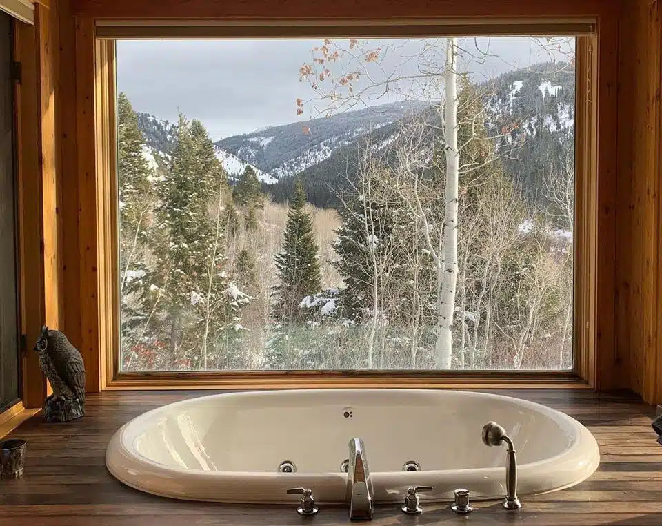 Jackson Hole Airbnb: Private guest cabin
