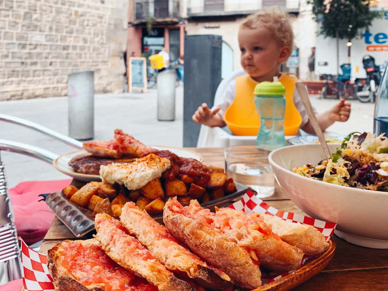 Tapas with kids in Barcelona
