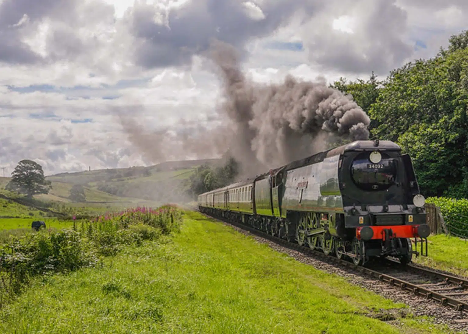 steam train trips manchester