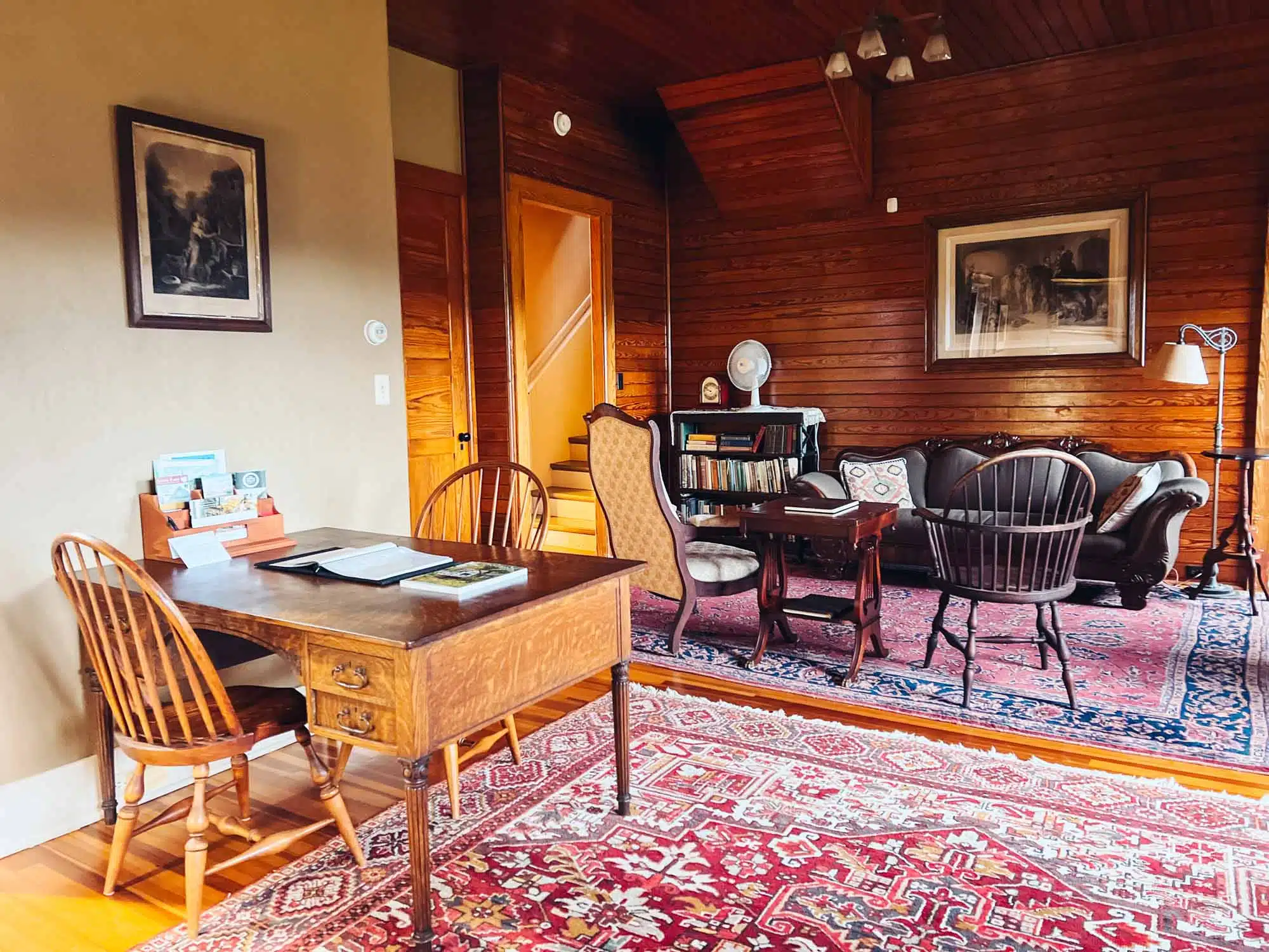 Inside Kiplings Carriage House.