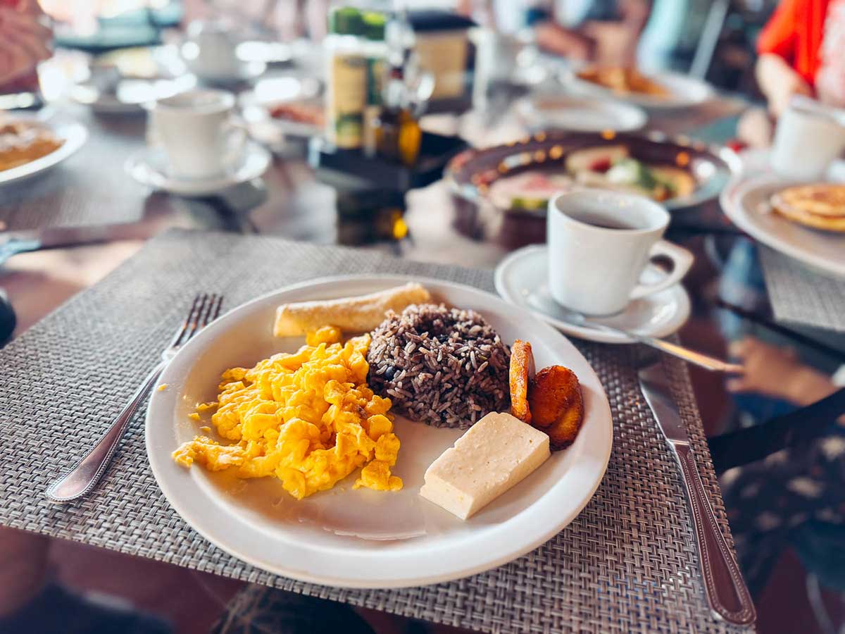 Breakfast at Hotel La Mansion Inn Arenal.