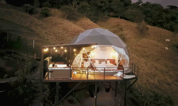 Dome with hot tub in Monte Verde, Costa Rica.